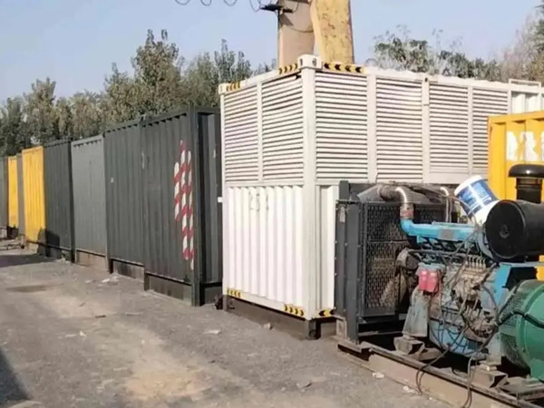 永城200KW柴油发电机机组每小时油耗是多少？